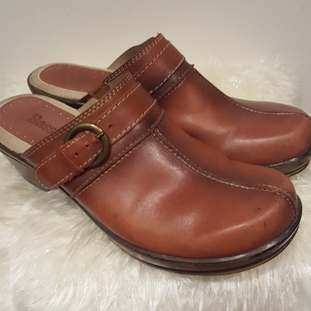 Bass Clogs. - Picture 8 of 8